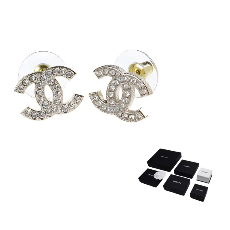 CHANEL Металлические серьги Women's Gold
CHANEL Металлические серьги Women's Gold