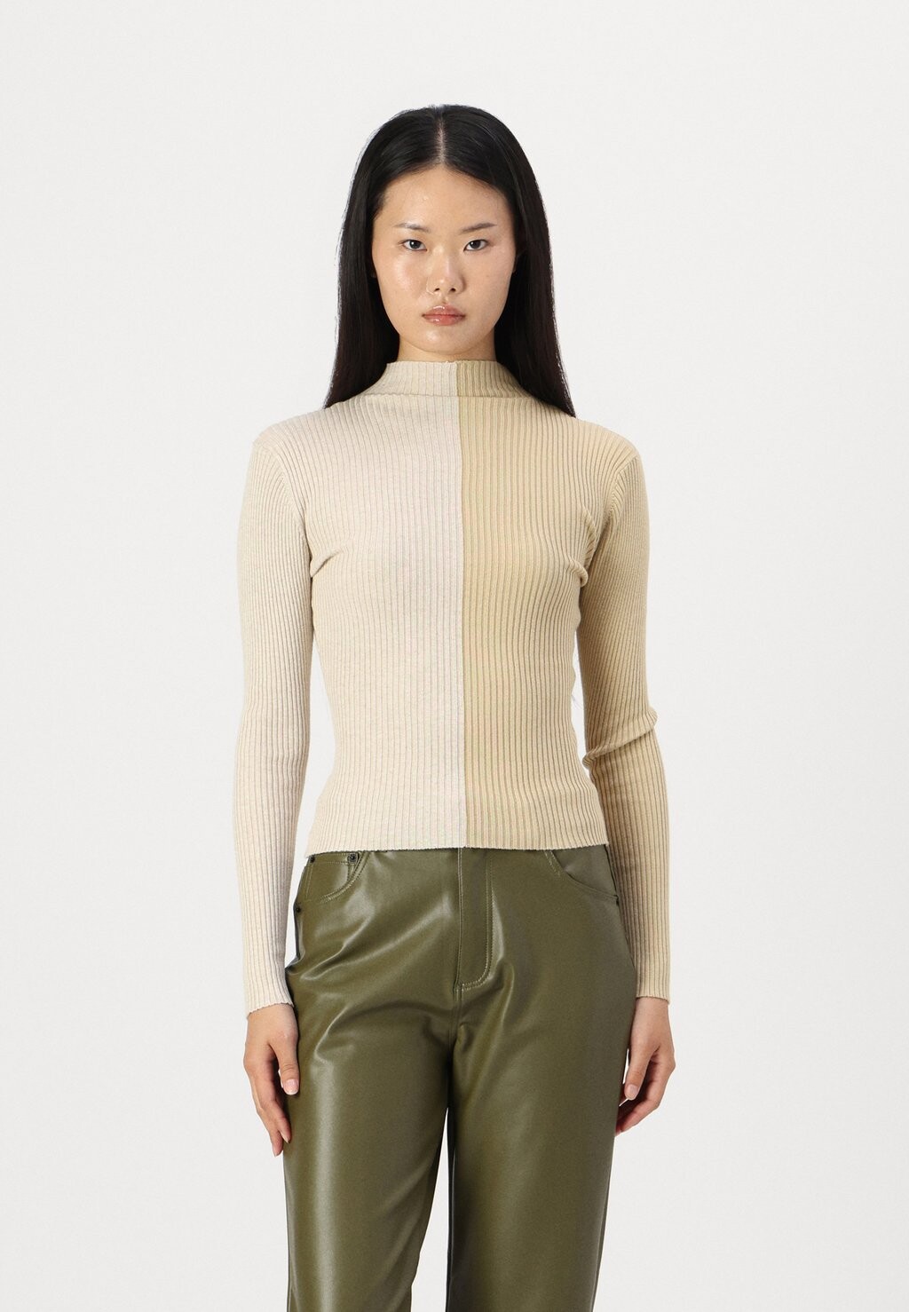 Джемпер ONLBLOCK HIGH NECK ONLY, светло-серый
Джемпер ONLBLOCK HIGH NECK ONLY, светло-серый