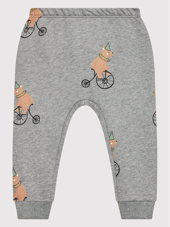 Спортивные брюки стандартного кроя United Colors Of Benetton, серый
Спортивные брюки стандартного кроя United Colors Of Benetton, серый