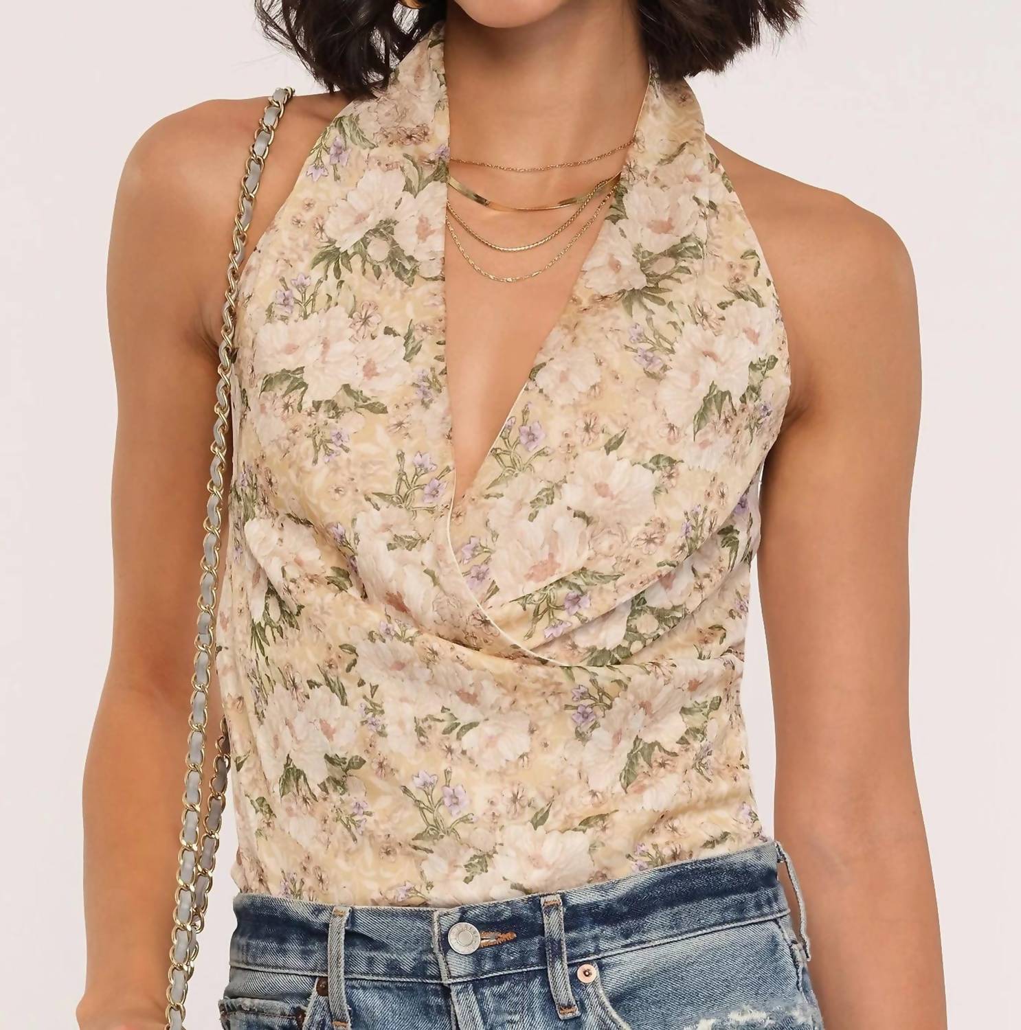 Kairi Топ в Ванильном цвете heartloom, цвет vanilla
Kairi Топ в Ванильном цвете heartloom, цвет vanilla