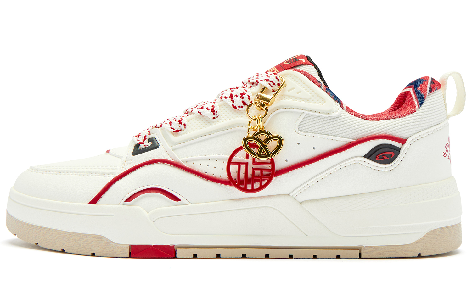 QIAODAN Кроссовки для скейтбординга, увеличивающие рост, износостойкие, легкие, нескользящие, белые, красные
QIAODAN Кроссовки для скейтбординга, увеличивающие рост, износостойкие, легкие, нескользящие, белые, красные