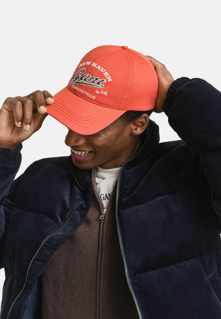 Бейсболка GANT GRAPHIC , Deep Orange/Orange
Бейсболка GANT GRAPHIC , Deep Orange/Orange