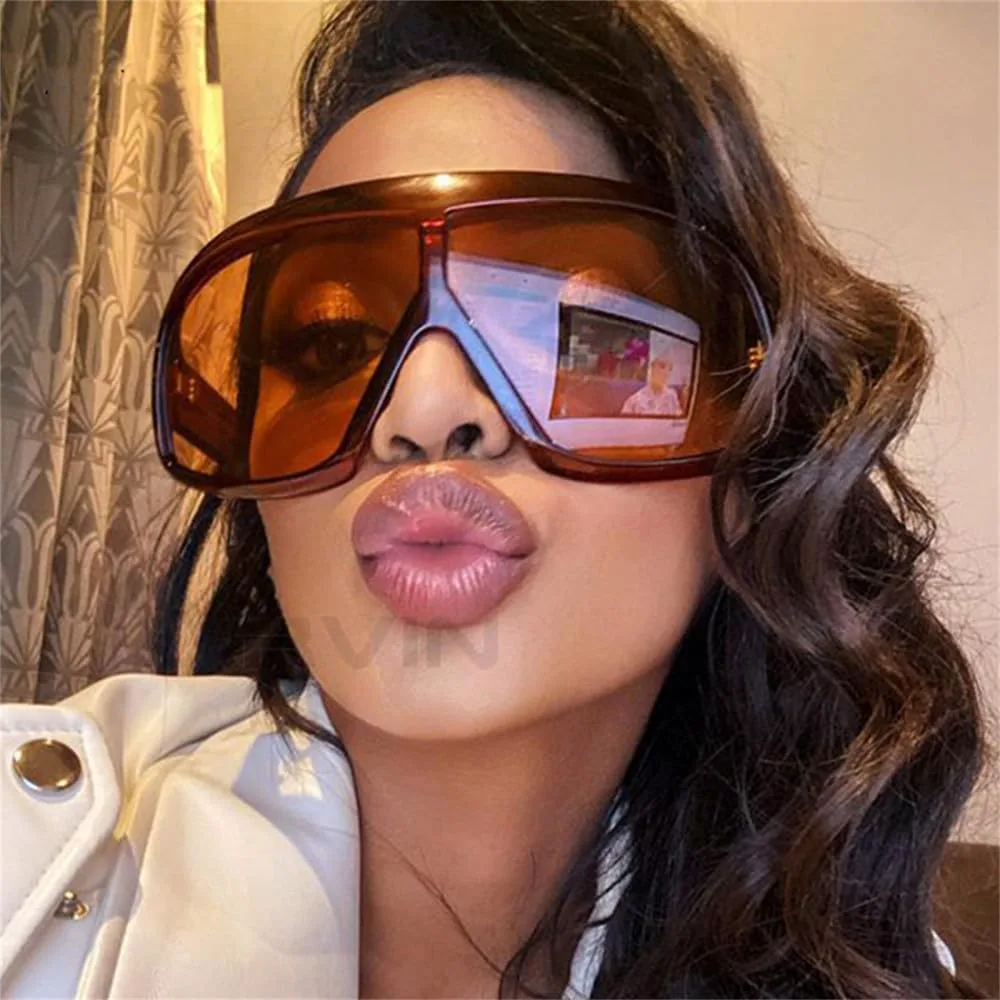 Большие цельные солнцезащитные очки для женщин, большие солнцезащитные очки-щитки для мужчин, очки для защиты от УФ-излучения для активного отдыха MTZJH, Blue Gray
Большие цельные солнцезащитные очки для женщин, большие солнцезащитные очки-щитки для мужчин, очки для защиты от УФ-излучения для активного отдыха MTZJH, Blue Gray