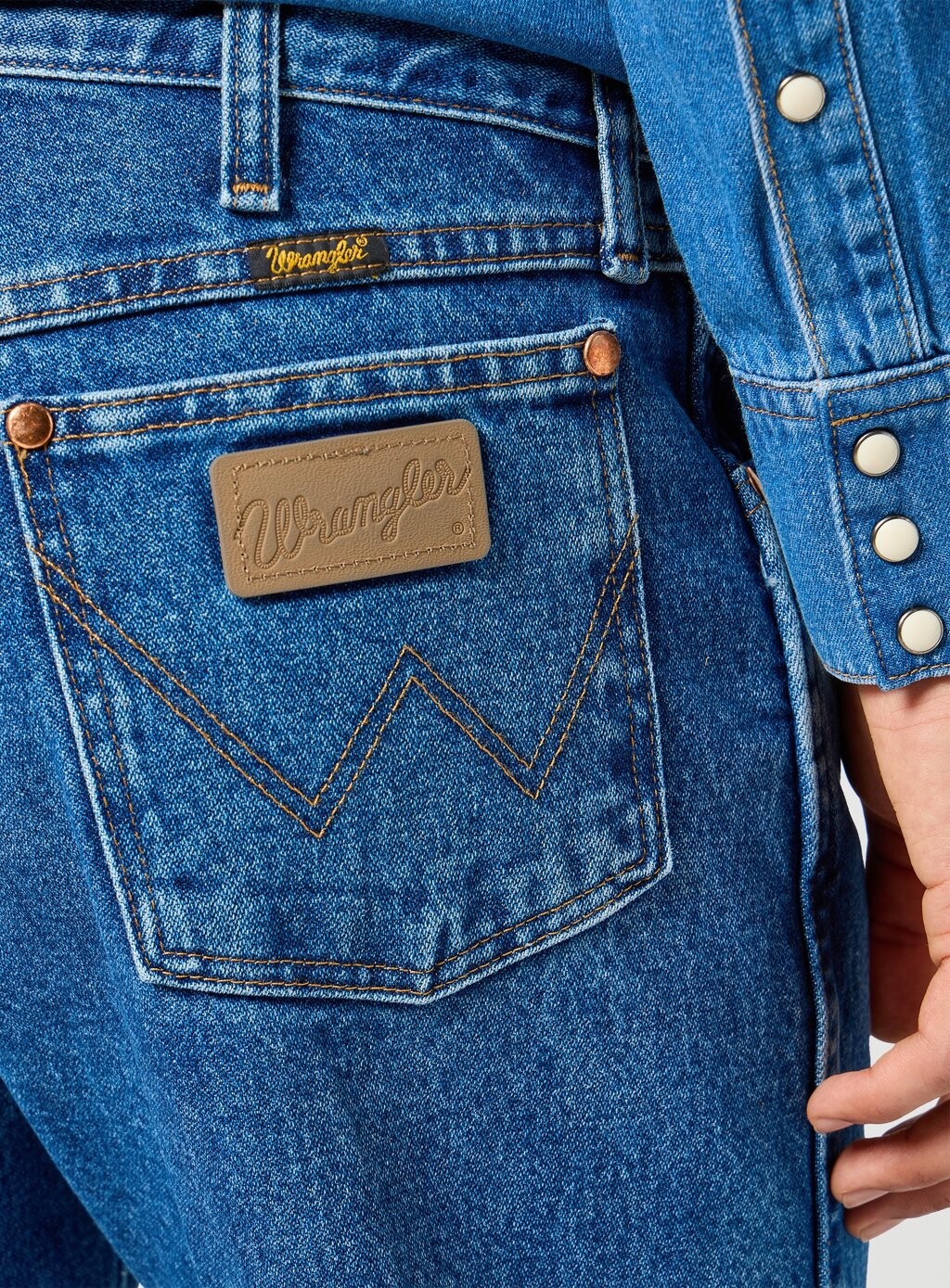 Джинсы прямого кроя 13MWZ Wrangler, синие джинсы
Джинсы прямого кроя 13MWZ Wrangler, синие джинсы