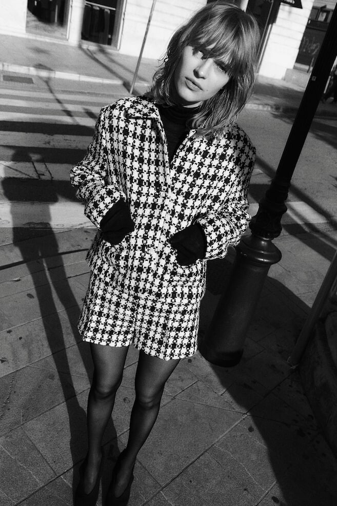 Жаккардовые шорты H&M, мультиколор
Жаккардовые шорты H&M, мультиколор