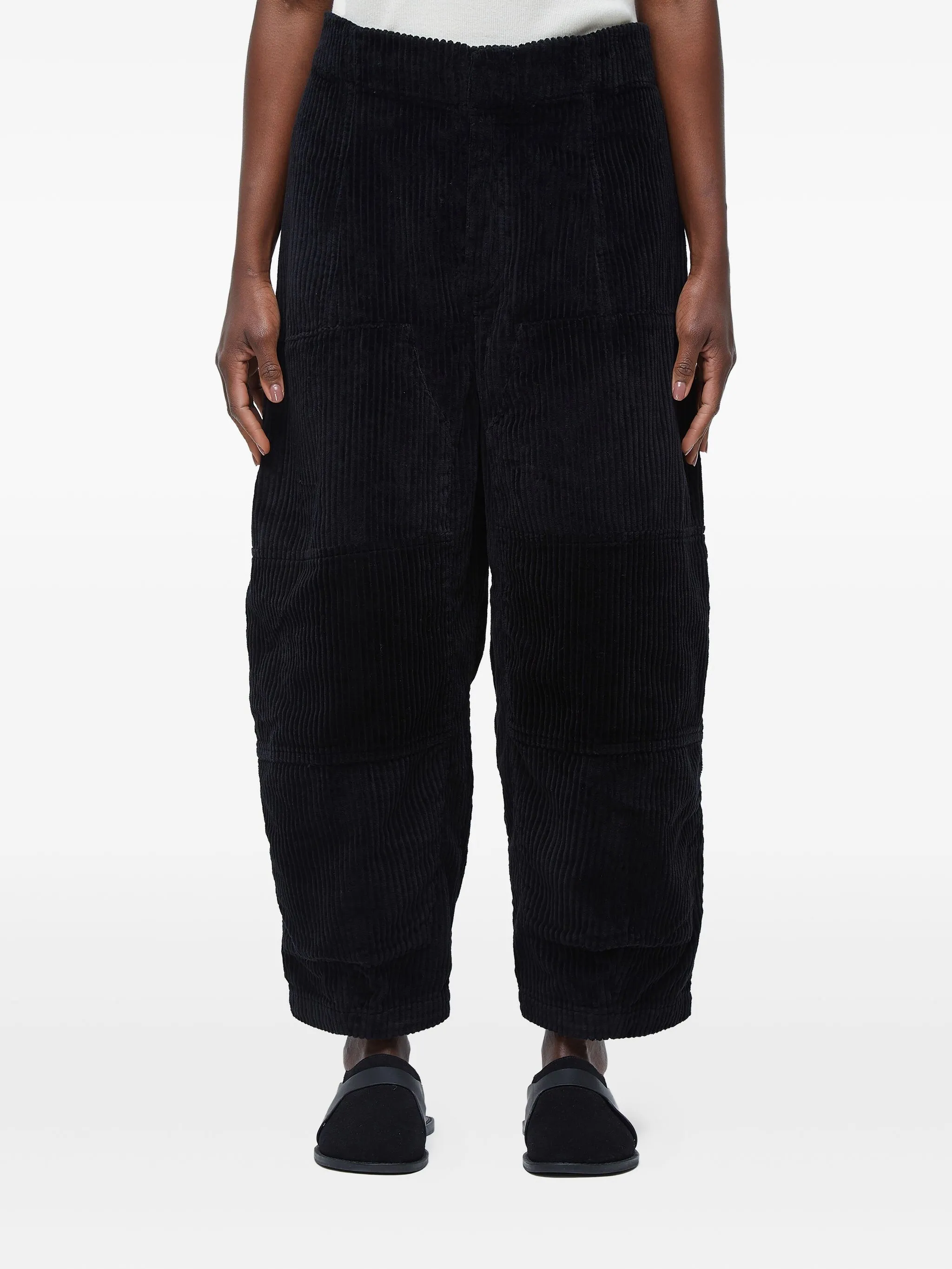 Вельветовые брюки со вставками Osklen, черный
Вельветовые брюки со вставками Osklen, черный