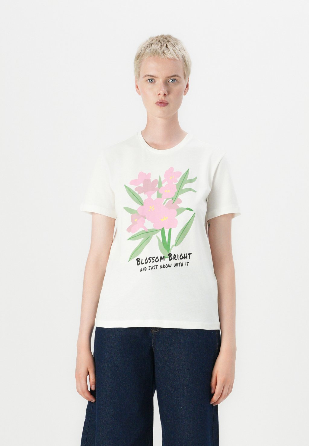 Футболка с принтом ONLKATTY TEE ONLY, кремовый, Бежевый, Футболка с принтом ONLKATTY TEE ONLY, кремовый
Футболка с принтом ONLKATTY TEE ONLY, кремовый, Бежевый, Футболка с принтом ONLKATTY TEE ONLY, кремовый