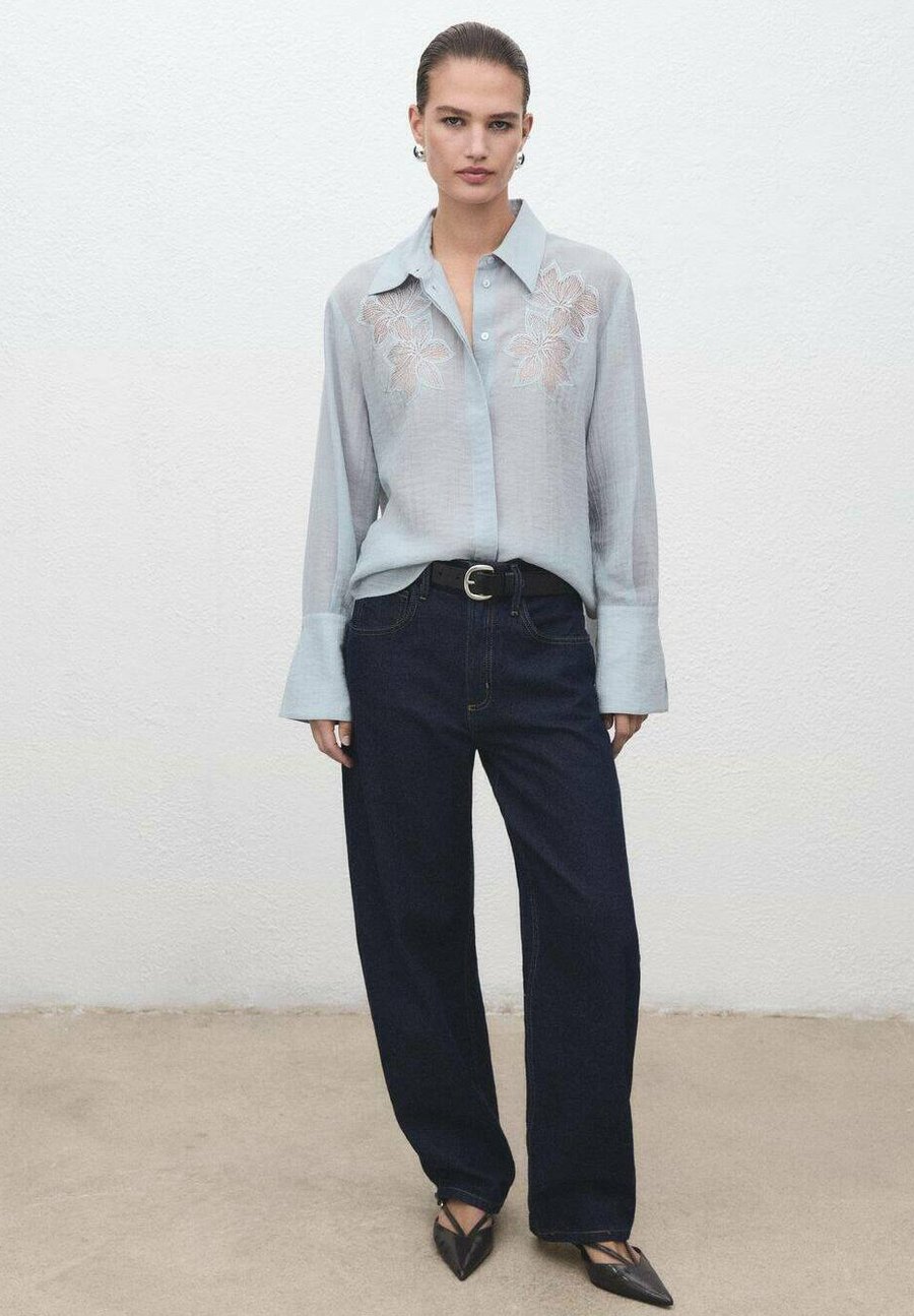 Блуза Mango Button-down blouse, Dark Blue
Блуза Mango Button-down blouse, Dark Blue