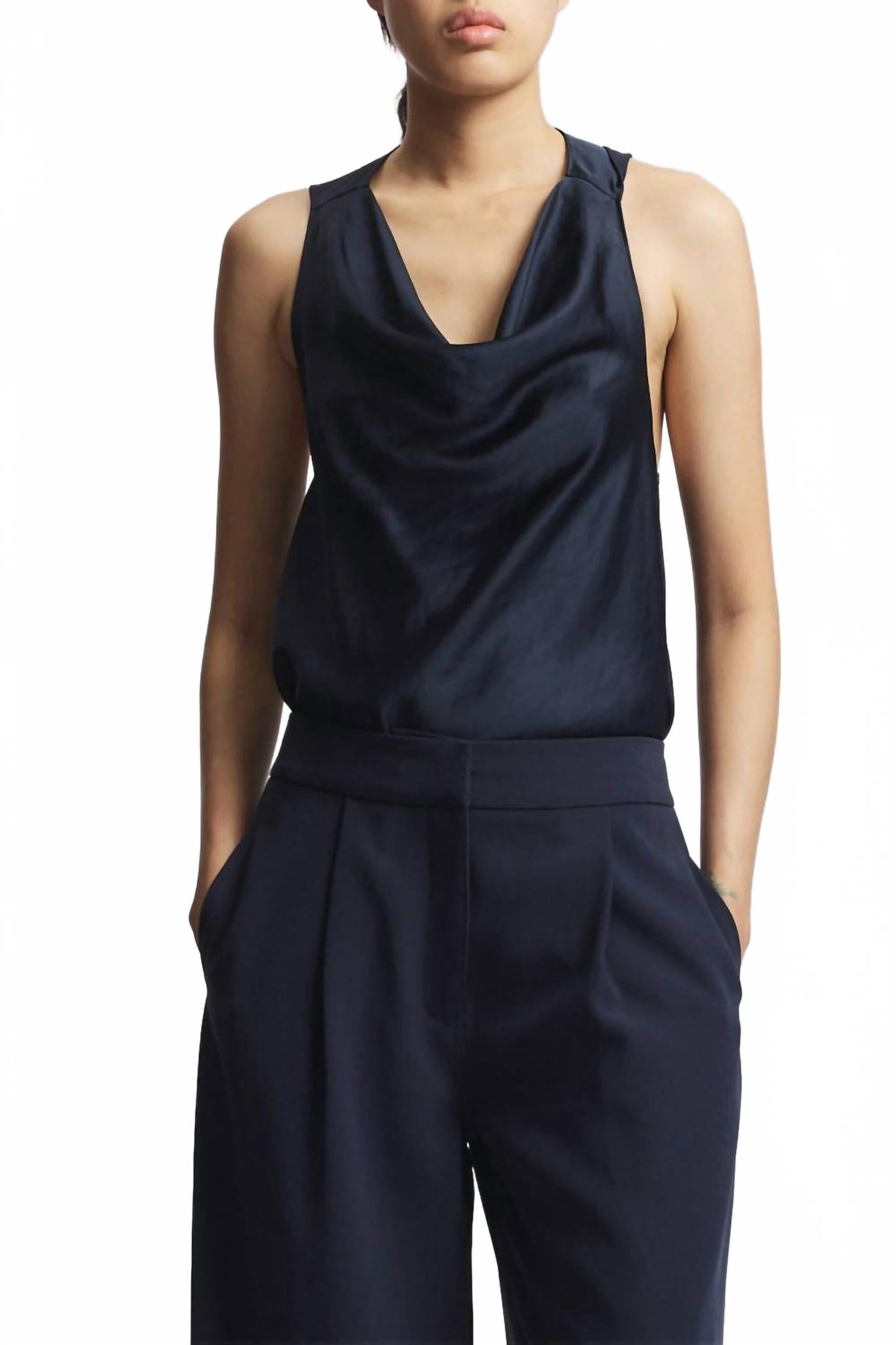 Алессия Блузка с крученой спинкой в темно-синем цвете Saint Art
Алессия Блузка с крученой спинкой в темно-синем цвете Saint Art