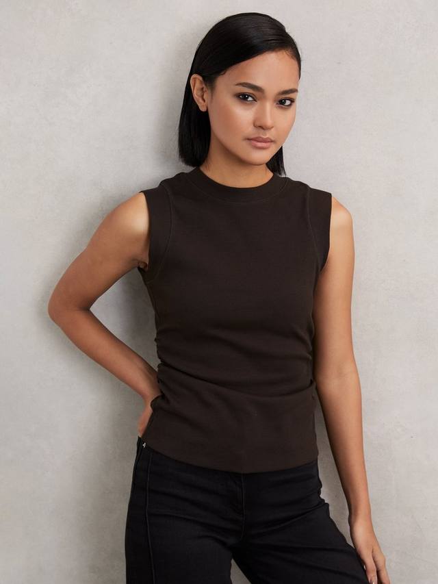 Топ-жилет Trudy с защипами Reiss, Chocolate
Топ-жилет Trudy с защипами Reiss, Chocolate