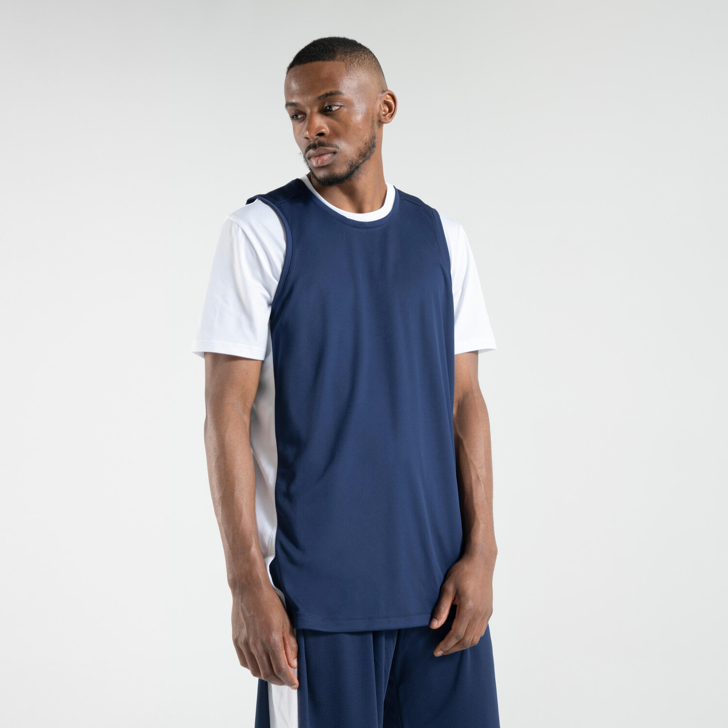 Мужская баскетбольная майка без рукавов T500 - темно-синий/белый Tarmak
Мужская баскетбольная майка без рукавов T500 - темно-синий/белый Tarmak