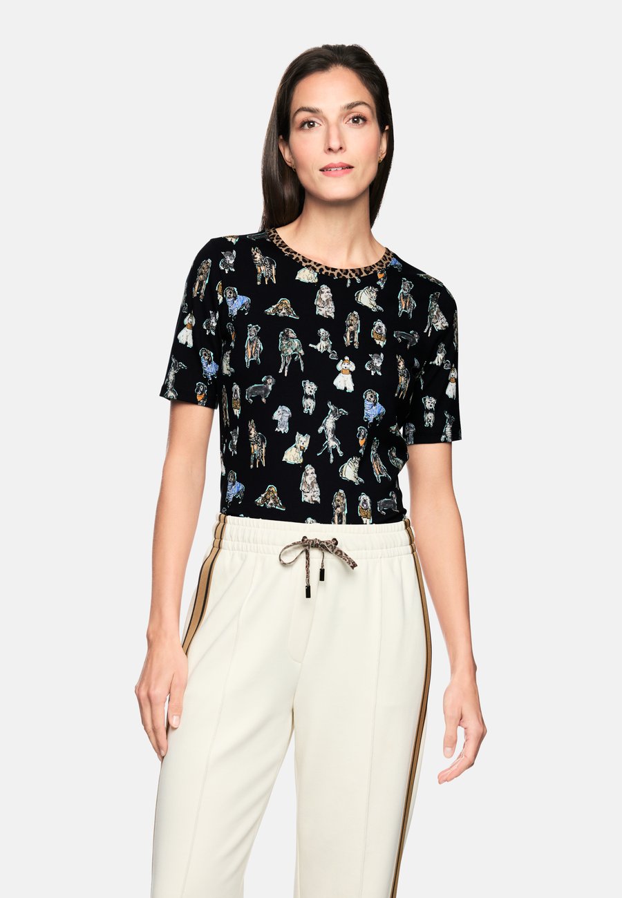 Футболка Marc Cain Print T-shirt, Black
Футболка Marc Cain Print T-shirt, Black