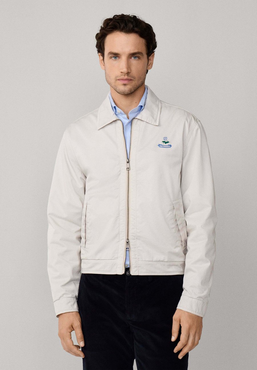 Куртка Façonnable GARMENT DYED LOGO, Light Beige/Beige
Куртка Façonnable GARMENT DYED LOGO, Light Beige/Beige