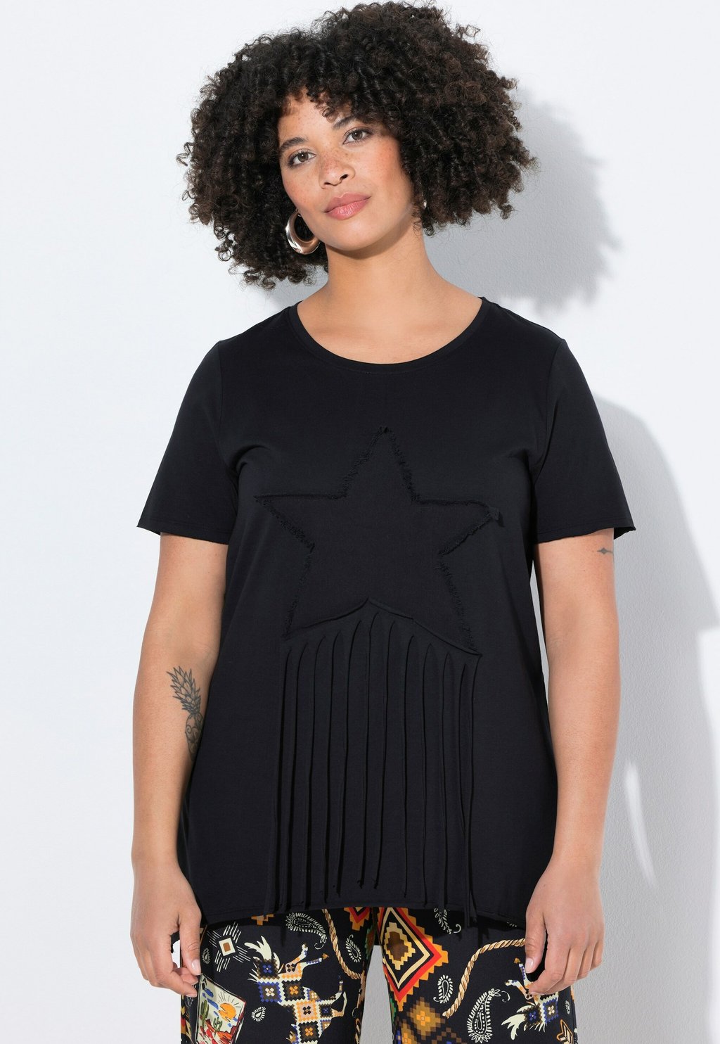 Футболка с принтом Angel of Style, черный
Футболка с принтом Angel of Style, черный