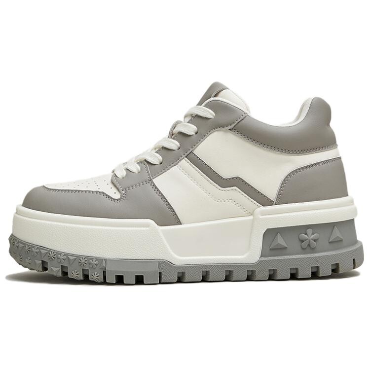 Кеды, скейтборд обувь женская низкая Tata, белый/черный
Кеды, скейтборд обувь женская низкая Tata, белый/черный