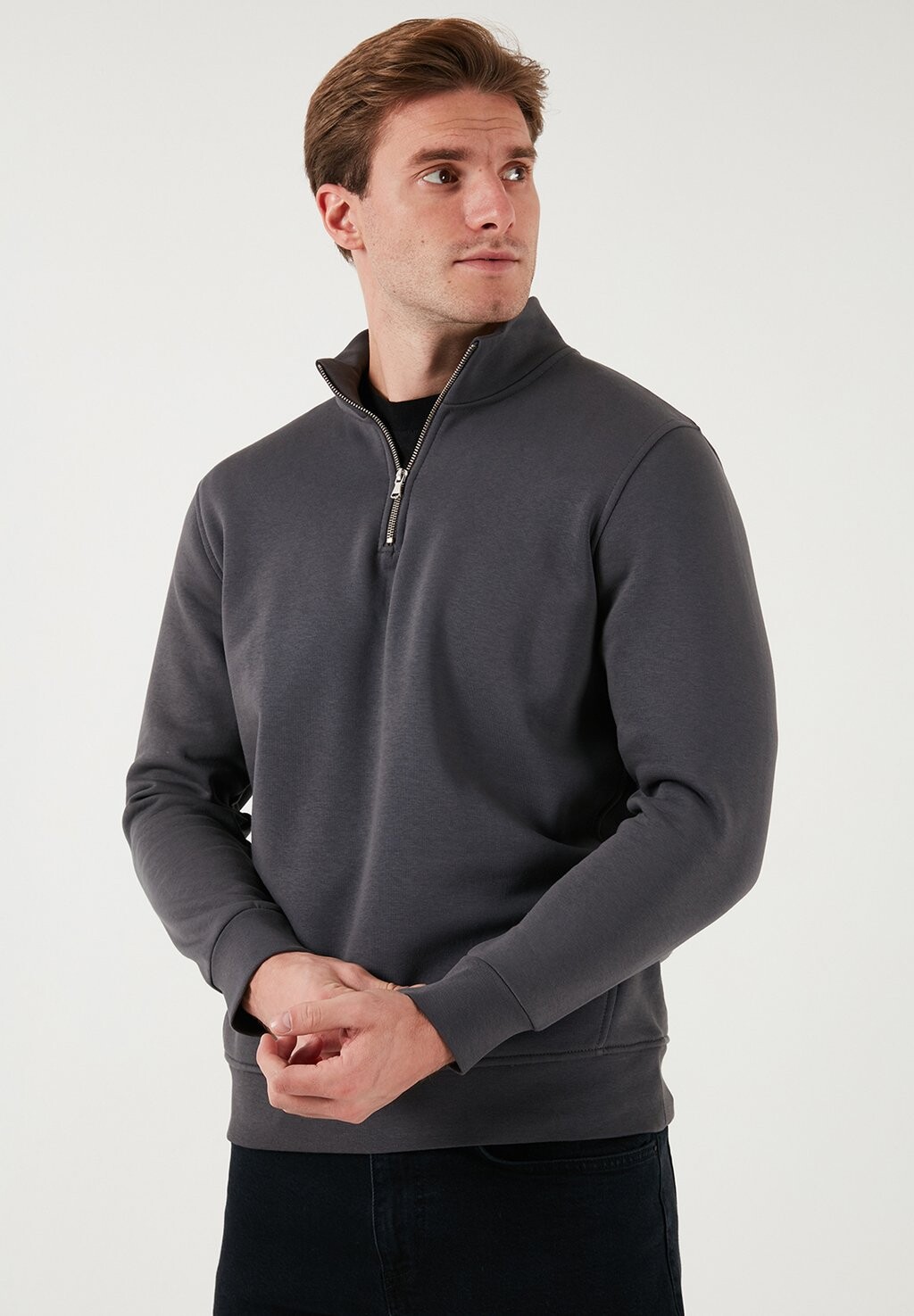 Толстовка REGULAR FIT Buratti, антрацит
Толстовка REGULAR FIT Buratti, антрацит