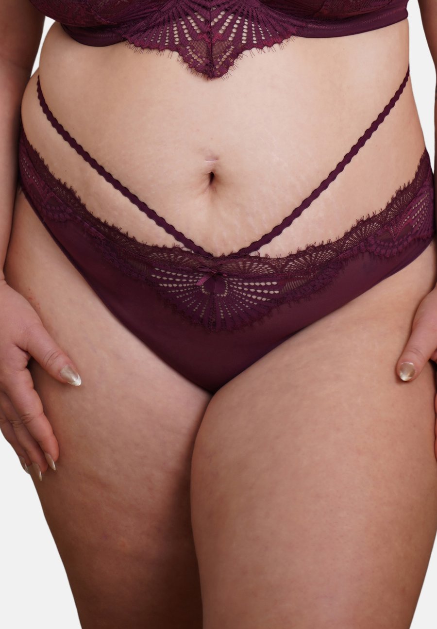 Брифы SugarShape LOLA, Wine/Bordeaux
Брифы SugarShape LOLA, Wine/Bordeaux