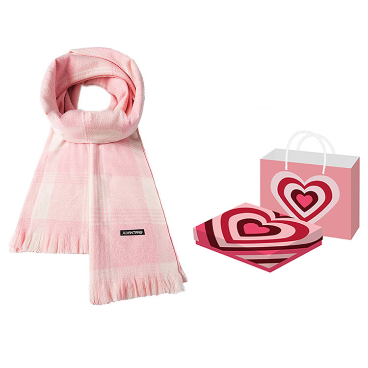 Вязаный шарф унисекс, Light Pink Heart Box
Вязаный шарф унисекс, Light Pink Heart Box