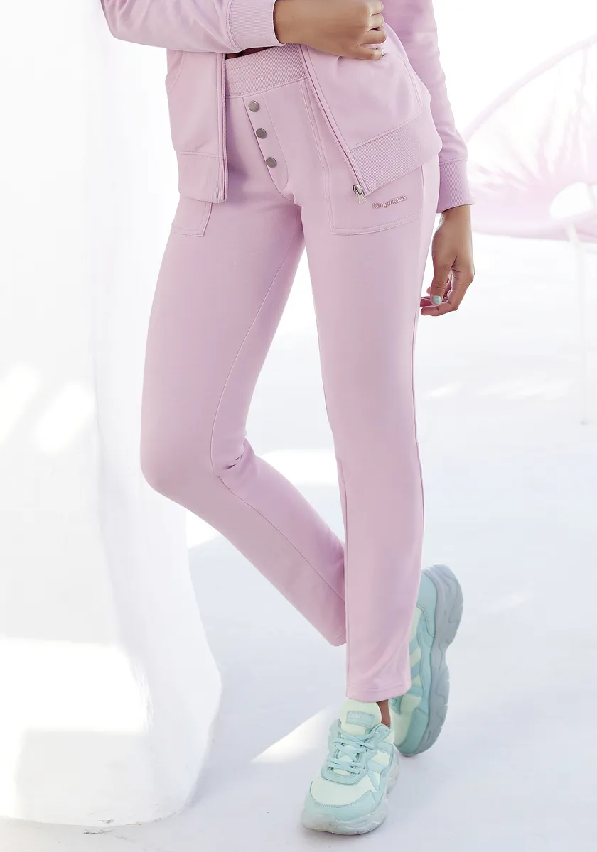 Брюки для отдыха KangaROOS, с декоративными пуговицами, костюм для отдыха, розовый
Брюки для отдыха KangaROOS, с декоративными пуговицами, костюм для отдыха, розовый