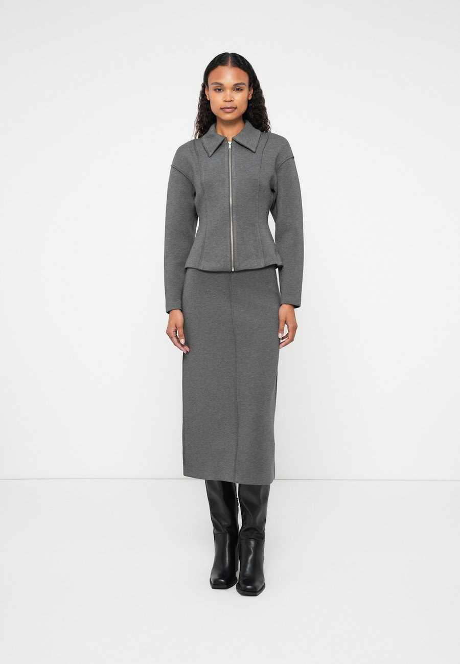 Юбка DAY Birger et Mikkelsen SUZIE, Medium Grey Melange/Grey
Юбка DAY Birger et Mikkelsen SUZIE, Medium Grey Melange/Grey