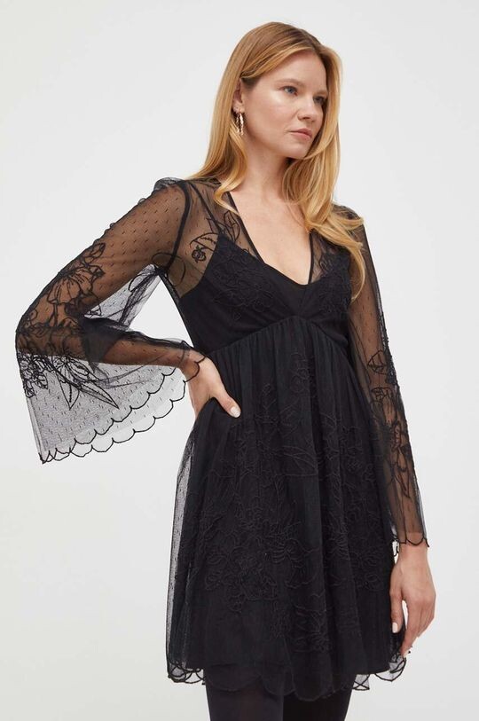 Платье Twinset, черный
Платье Twinset, черный