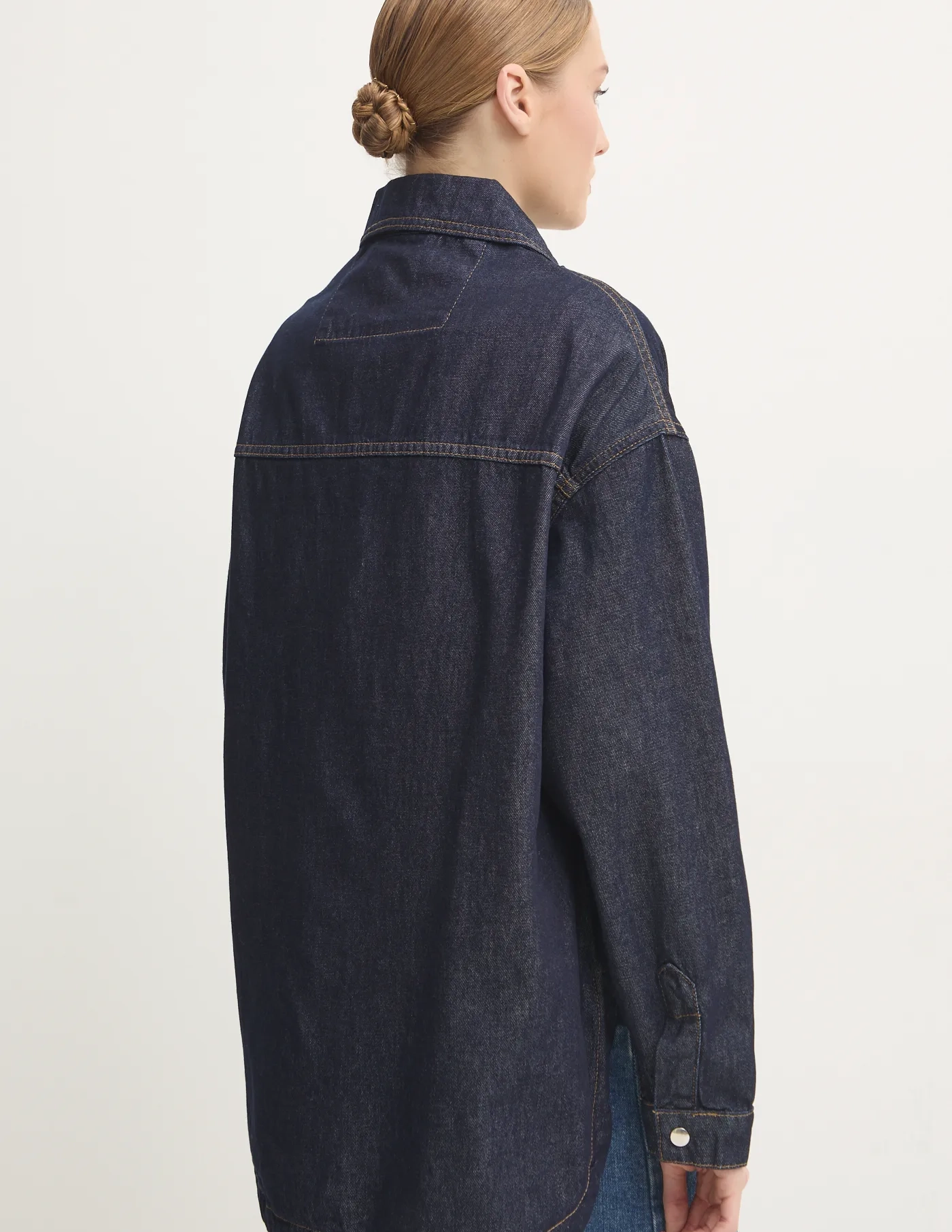 Джинсовая рубашка Answear Lab, темно-синий
Джинсовая рубашка Answear Lab, темно-синий