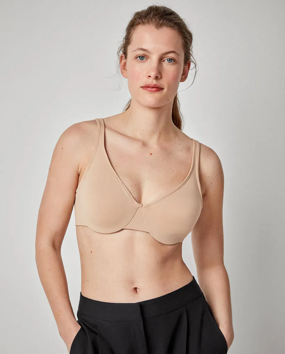Вместительный бюстгальтер с косточками и спинным редуктором Gisela, цвет Nude
Вместительный бюстгальтер с косточками и спинным редуктором Gisela, цвет Nude