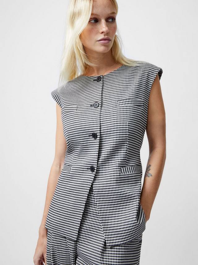 Жилет holden в собачью клетку French Connection, цвет Black/Ecru
Жилет holden в собачью клетку French Connection, цвет Black/Ecru