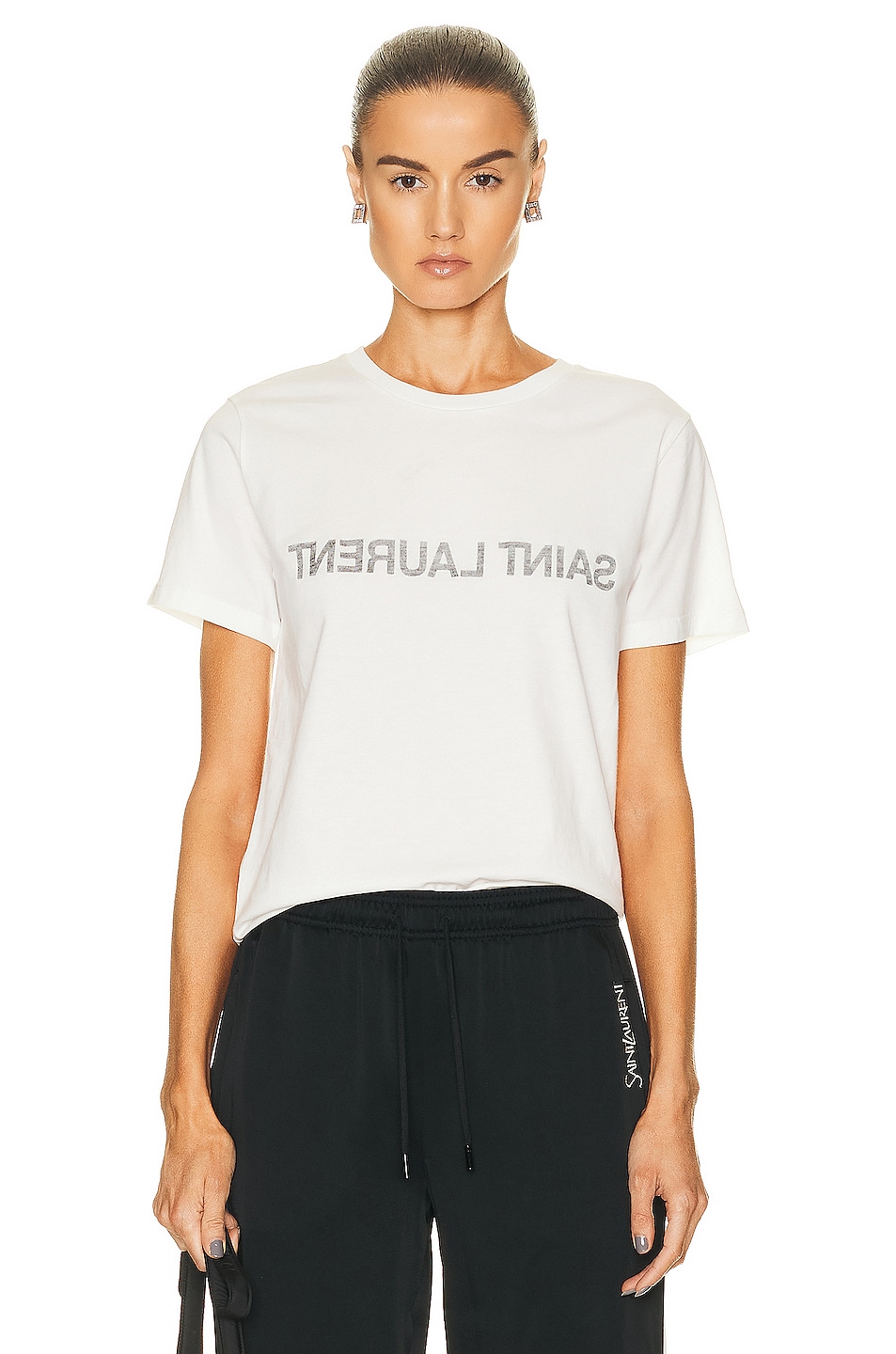 Футболка с логотипом Saint Laurent, цвет Naturel & Noir
Футболка с логотипом Saint Laurent, цвет Naturel & Noir