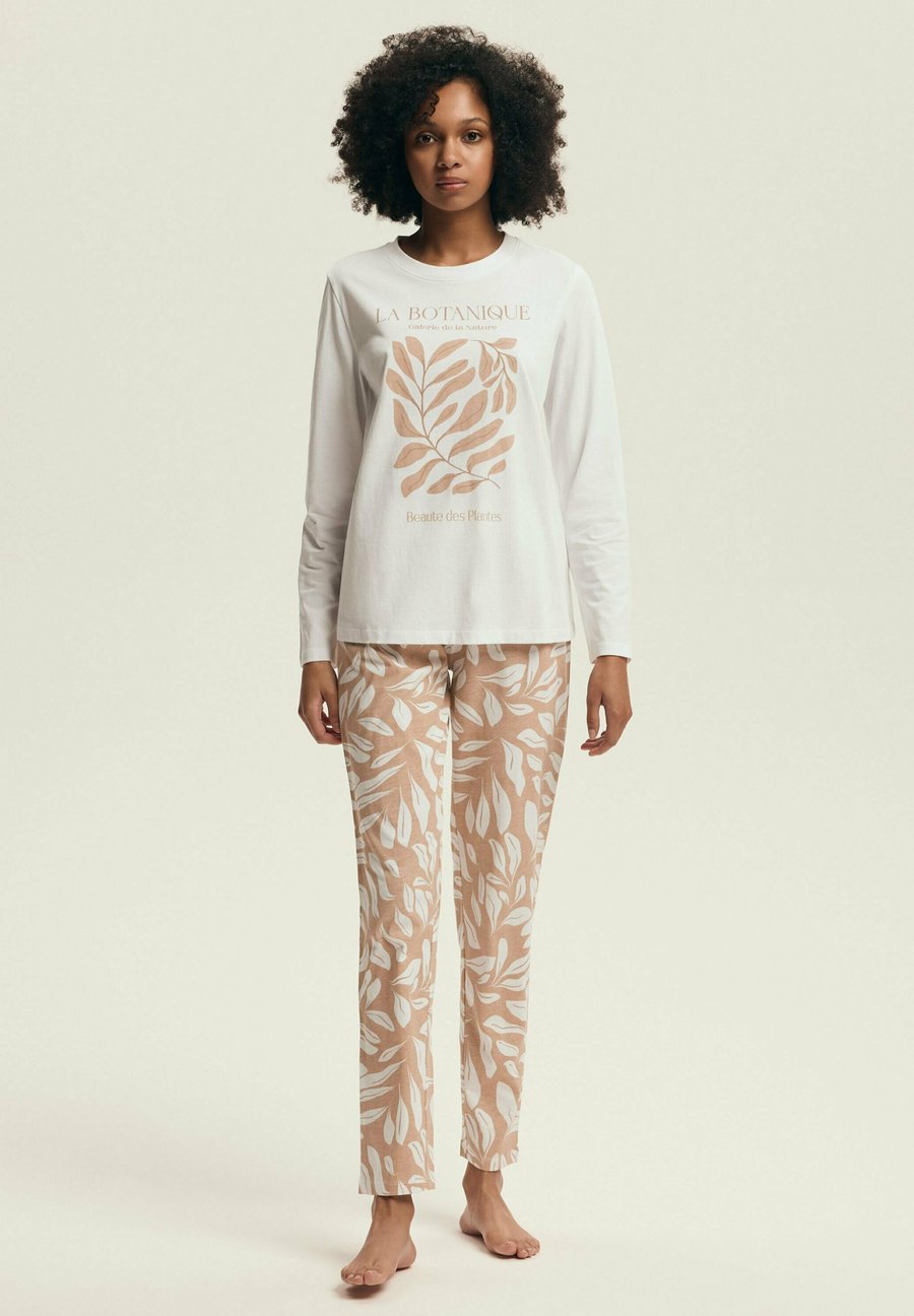 Пижамный комплект Henderson DEXTRA SET, Beige/Off-White
Пижамный комплект Henderson DEXTRA SET, Beige/Off-White