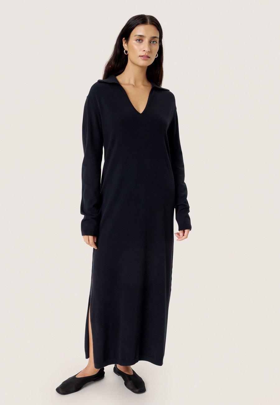 Платье Soaked in Luxury SPINA , Black
Платье Soaked in Luxury SPINA , Black