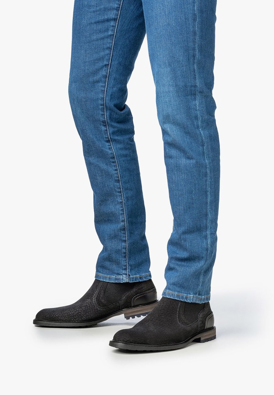 Ботинки Floris van Bommel CREPI, Black
Ботинки Floris van Bommel CREPI, Black