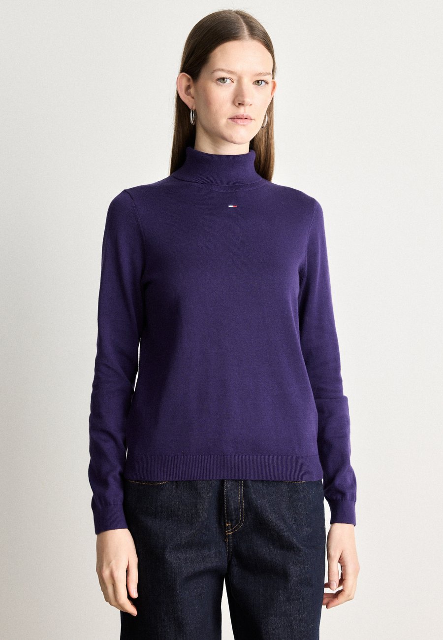 Джемпер Tommy Jeans ESSENTIAL SWEATER, Nocturnal Purple/Dark Purple
Джемпер Tommy Jeans ESSENTIAL SWEATER, Nocturnal Purple/Dark Purple