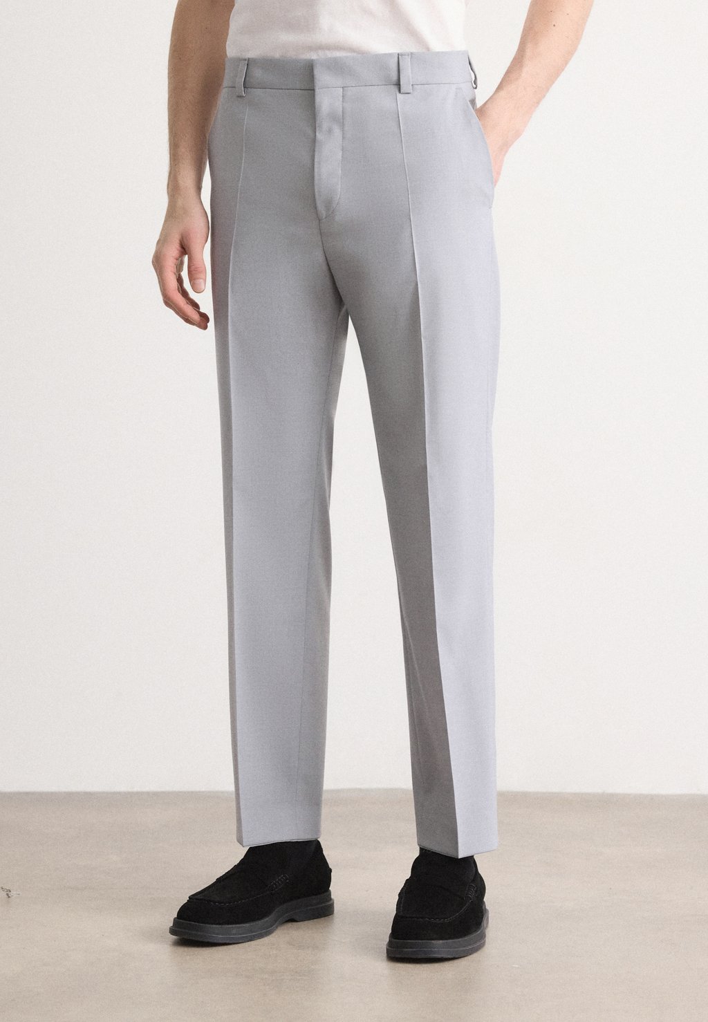 Брюки TEAGAN HUGO, светло-серый
Брюки TEAGAN HUGO, светло-серый