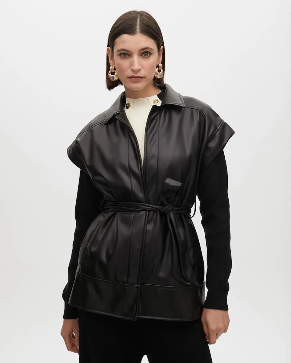Женский жилет из искусственной кожи с регулируемым ремнем Lola Casademunt, черный
Женский жилет из искусственной кожи с регулируемым ремнем Lola Casademunt, черный