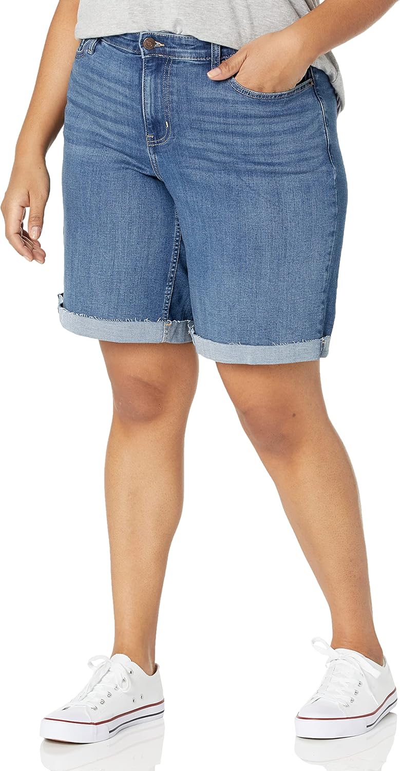 Calvin Klein Женские шорты-бермуды больших размеров с 5 карманами и фирменной декоративной строчкой Omega, Avalon
Calvin Klein Женские шорты-бермуды больших размеров с 5 карманами и фирменной декоративной строчкой Omega, Avalon