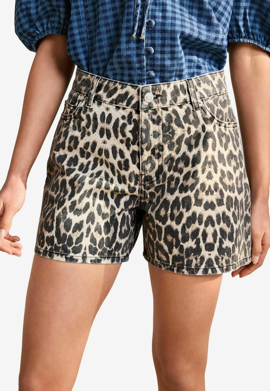 Джинсовые шорты Shorts Next, мультиколор
Джинсовые шорты Shorts Next, мультиколор