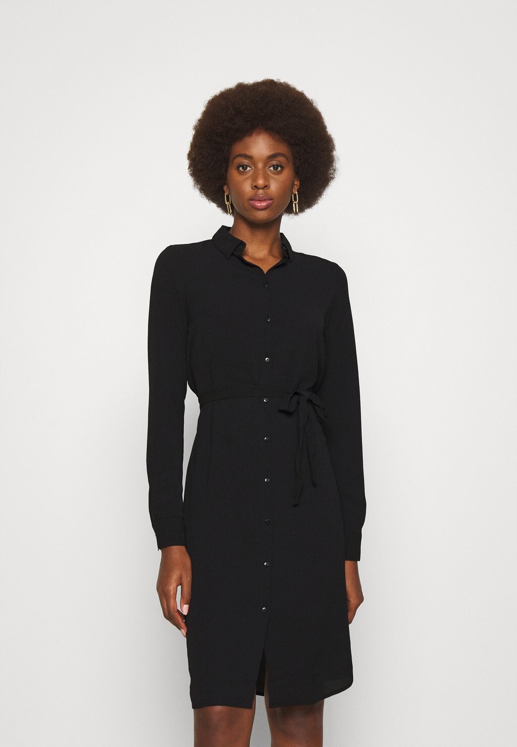 Платье-рубашка Vero Moda, черный
Платье-рубашка Vero Moda, черный