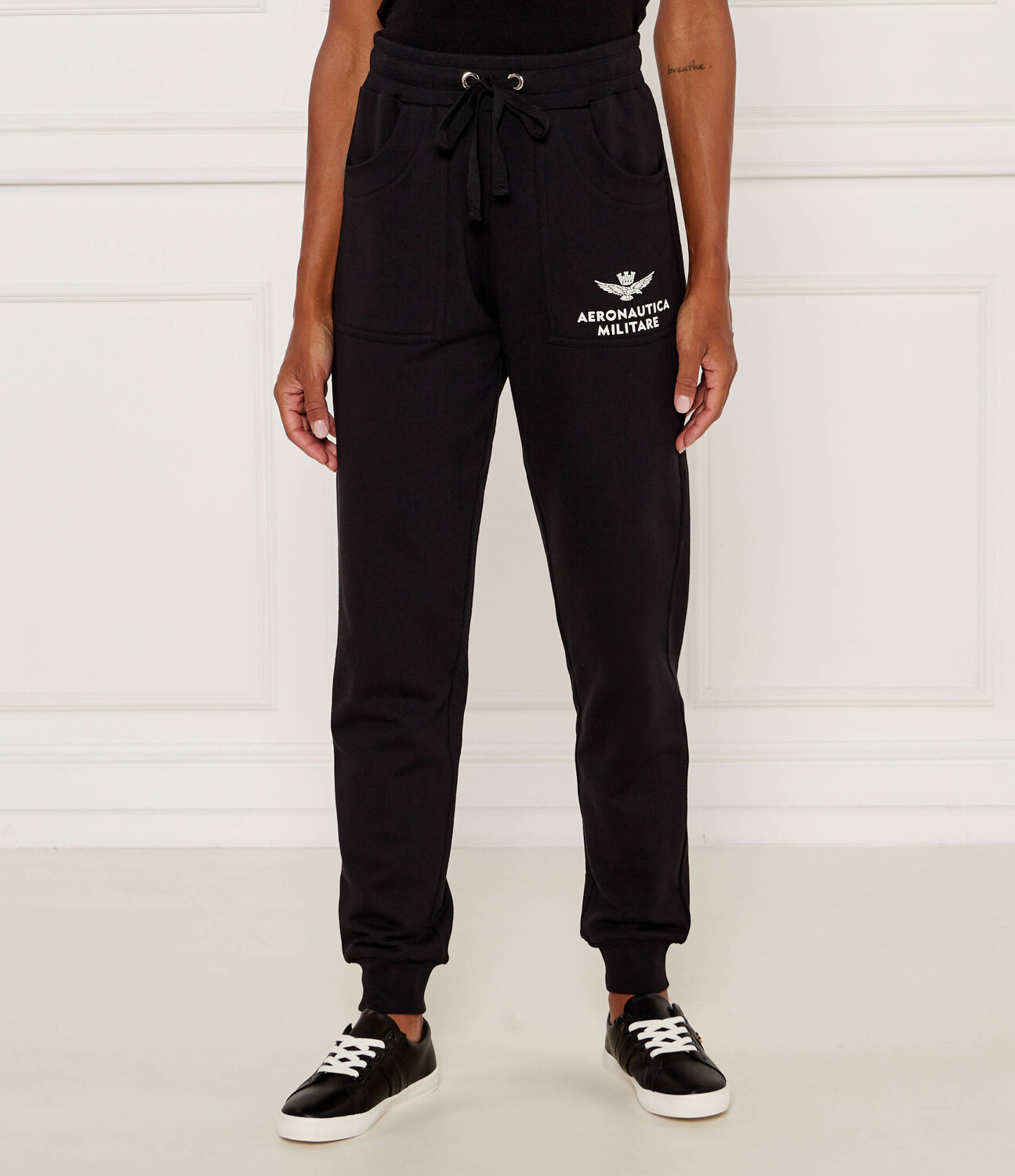 Спортивные брюки Aeronautica Militare Regular Fit, черный 
Спортивные брюки Aeronautica Militare Regular Fit, черный