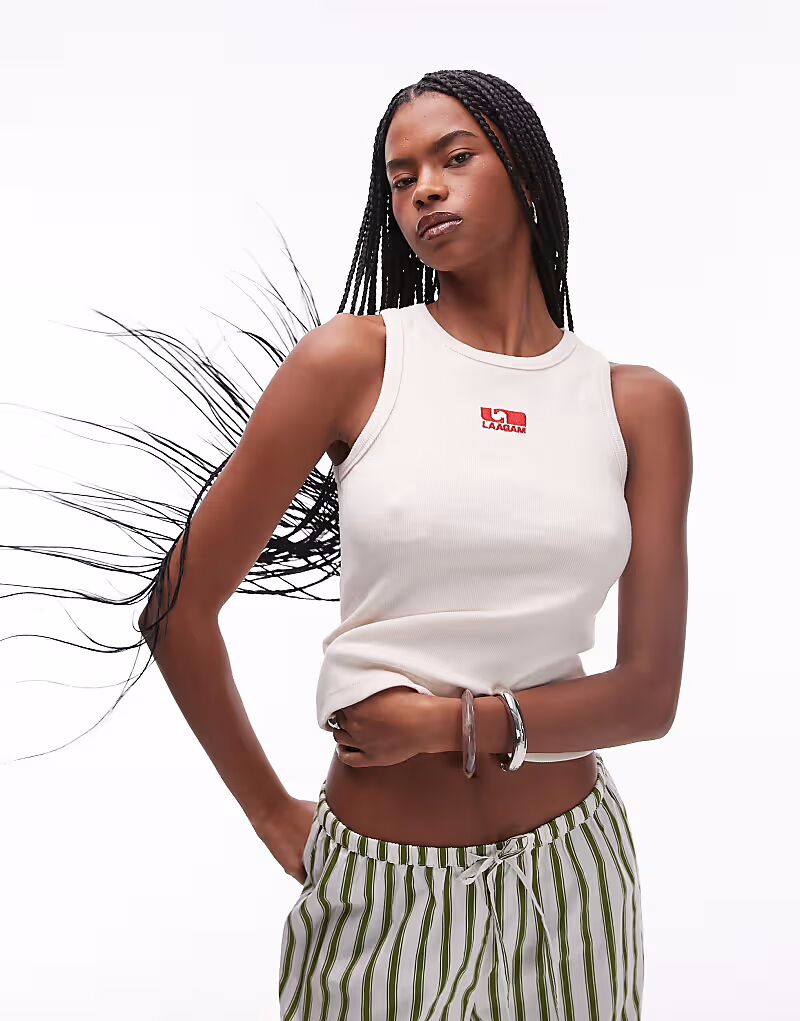 Майка с вышитым логотипом LAAGAM цвета экрю
Майка с вышитым логотипом LAAGAM цвета экрю