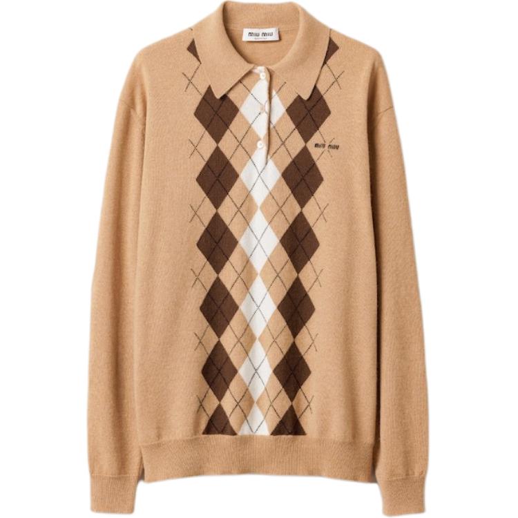 Поло-свитер с тремя пуговицами в стиле аргайл MIU MIU, коричневый
Поло-свитер с тремя пуговицами в стиле аргайл MIU MIU, коричневый