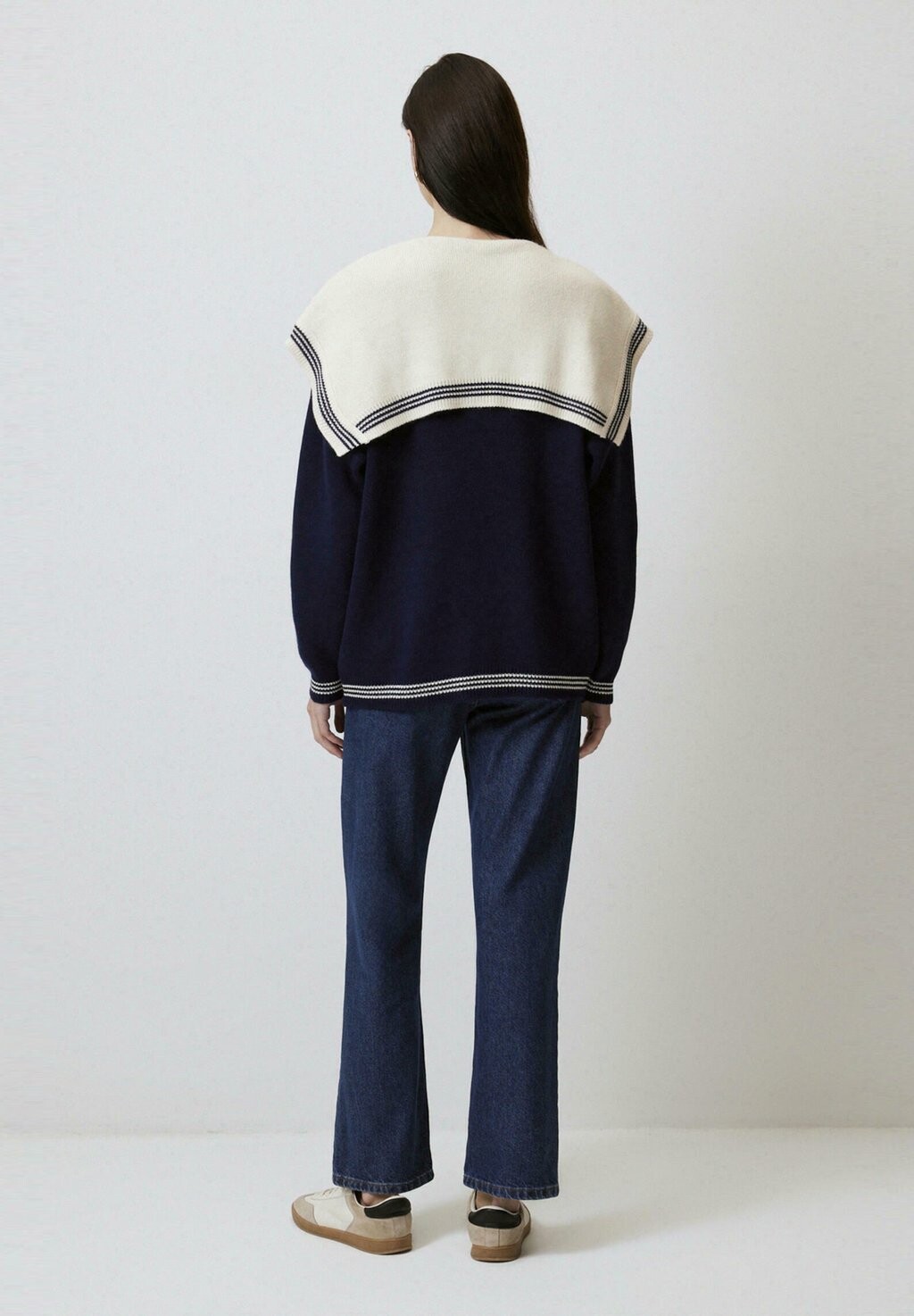 Джемпер Touché Privé, темно-синий
Джемпер Touché Privé, темно-синий