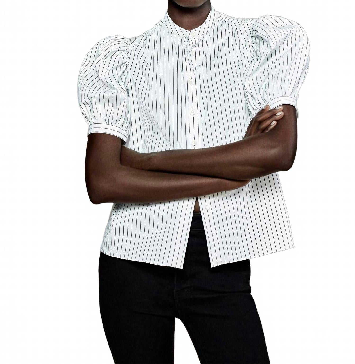 Собранный топ в синем мульти FRAME
Собранный топ в синем мульти FRAME