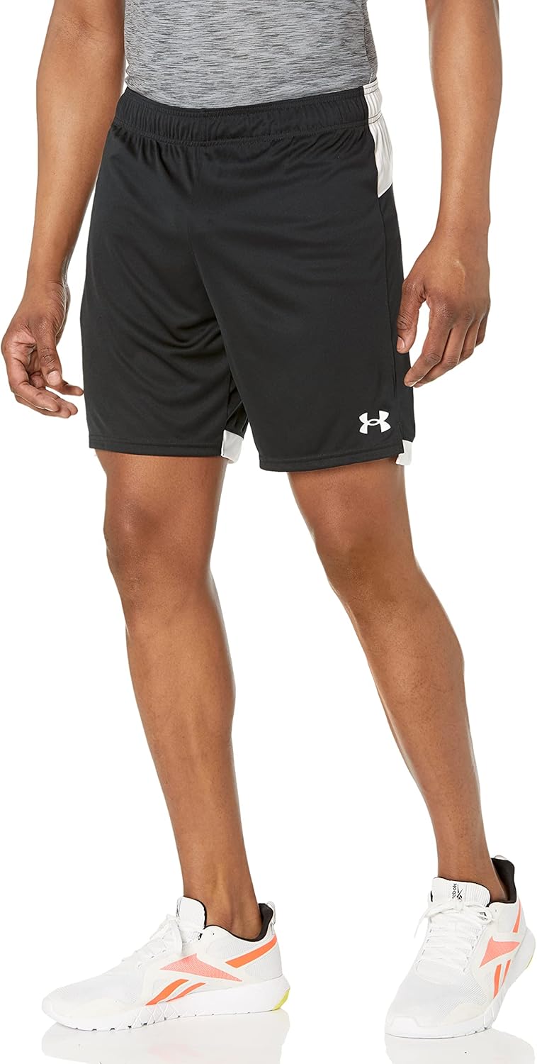Шорты Under Armour Men's Maquina 3.0, (001) Black/White
Шорты Under Armour Men's Maquina 3.0, (001) Black/White