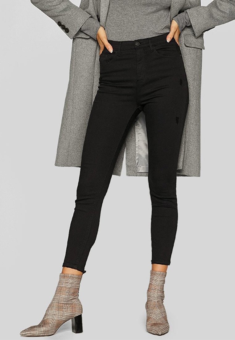 Джинсы Skinny Fit Stradivarius, черный 
Джинсы Skinny Fit Stradivarius, черный