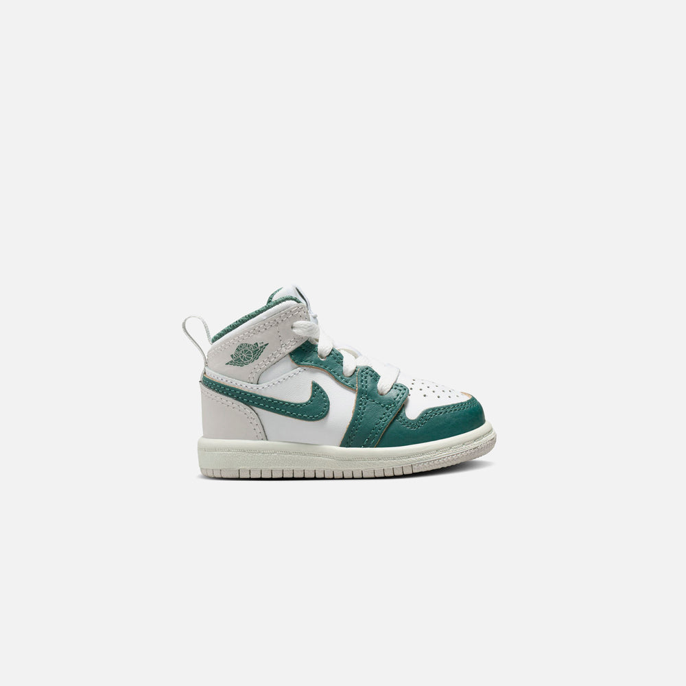 Кроссовки Jordan TD Air Jordan 1 Mid SE, цвет White/Oxidized Green/Sail/Neutral Grey
Кроссовки Jordan TD Air Jordan 1 Mid SE, цвет White/Oxidized Green/Sail/Neutral Grey