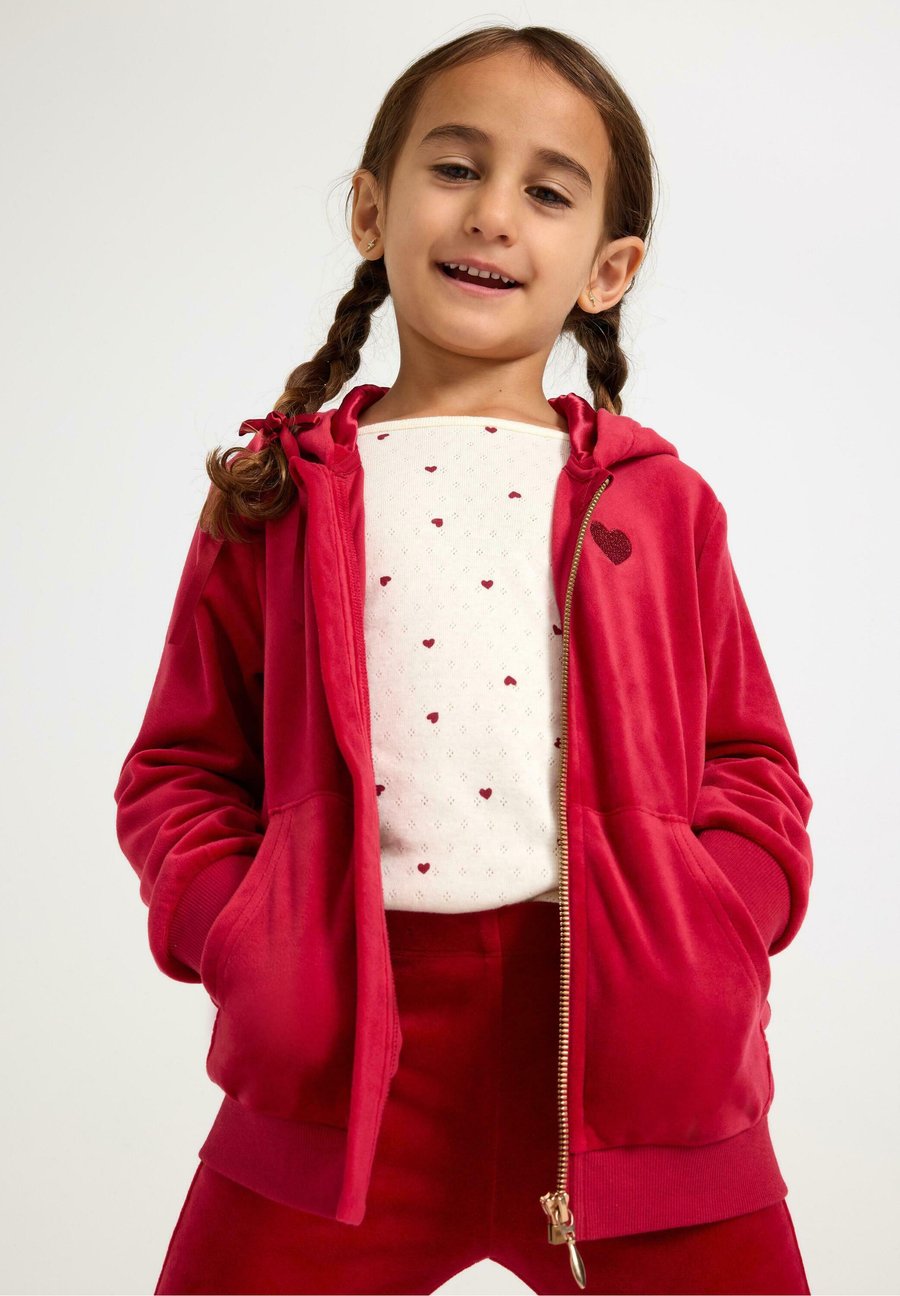 Толстовка Lindex HOOD SOLID, Dark Red
Толстовка Lindex HOOD SOLID, Dark Red