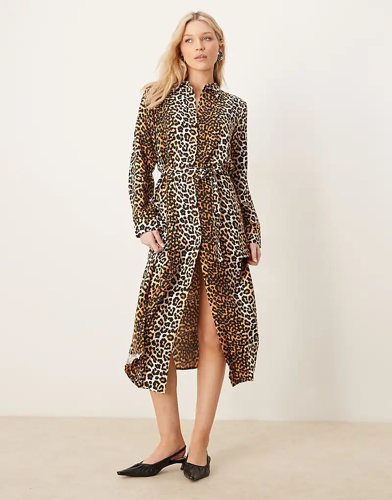 Макси-платье-рубашка с завязкой на талии с леопардовым принтом YAS
Макси-платье-рубашка с завязкой на талии с леопардовым принтом YAS