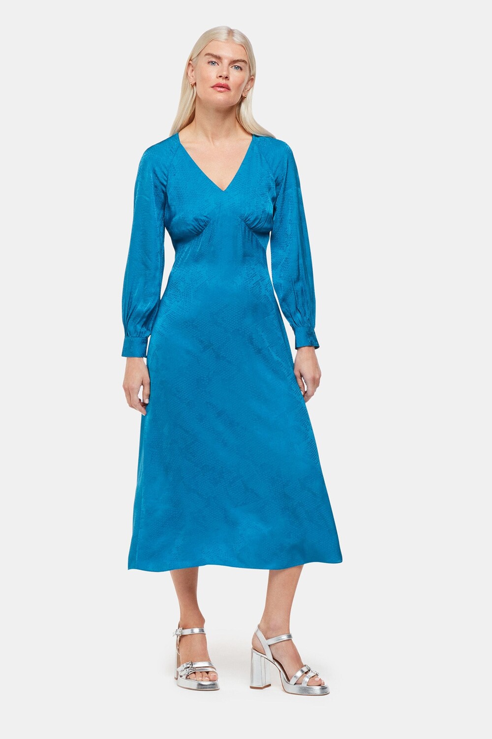 Голубое миниатюрное жаккардовое платье миди Whistles, синий
Голубое миниатюрное жаккардовое платье миди Whistles, синий