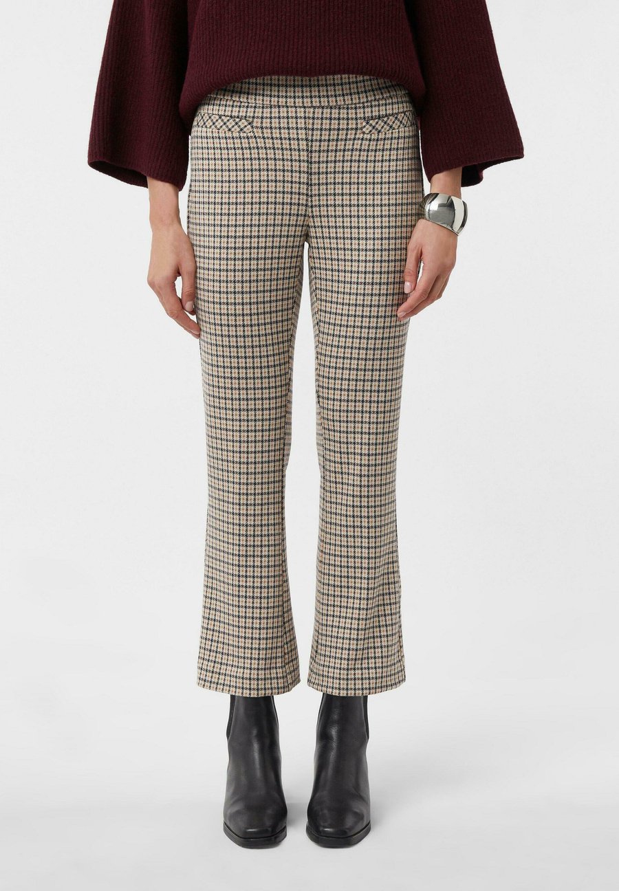 Брюки comma Trousers, Beige
Брюки comma Trousers, Beige